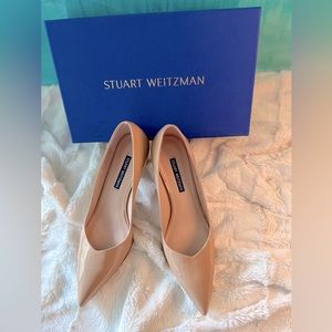 Stuart Weitzman kitten heel shoe in nude patent leather